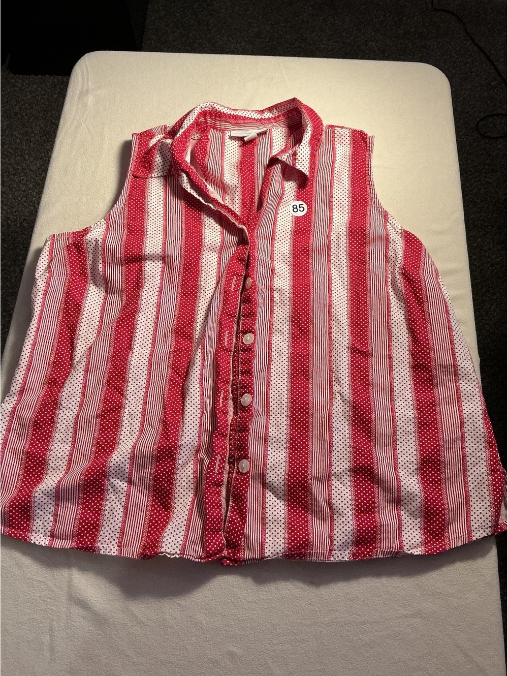 Dressbarn Woman red striped sleeveless button front blouse size 1X
